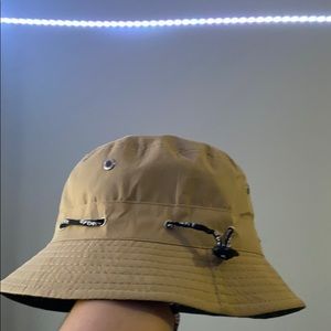 Bucket hat, never worn!